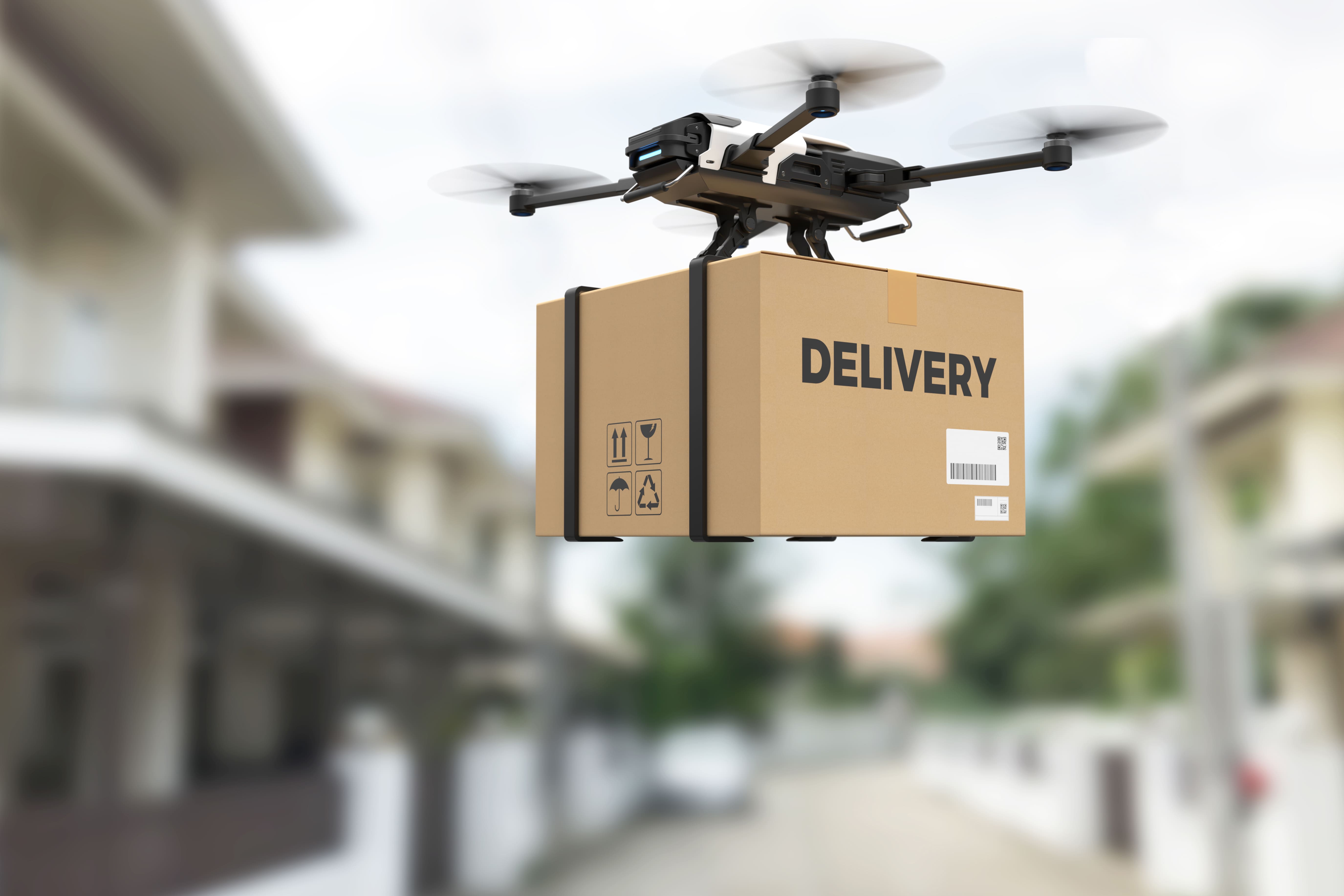 Drone volando en la ciudad haciendo un delivery